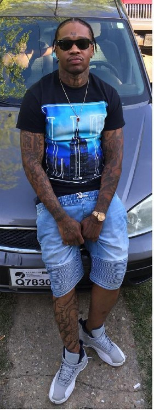 Profile for Jules Moultrie, 31 / M / Pound, VA Reach Out to a