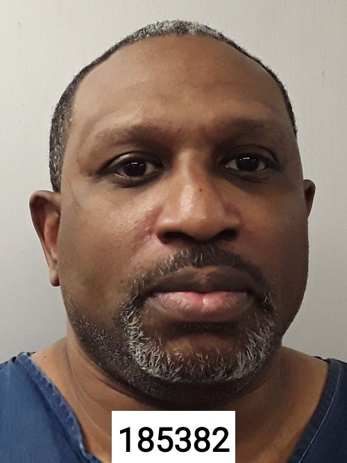 Profile for Robert Baskin, 48 / M / La Grange, KY Write an