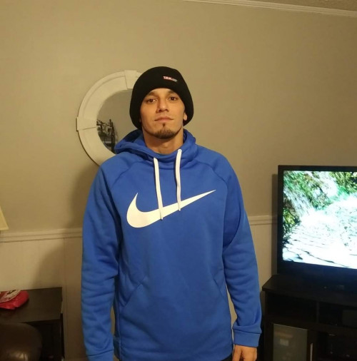 Profile for Gilbert Brown, 39 / M / Pineville, KY Contact an