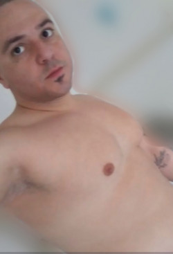 Isaac  Laza