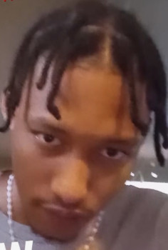 Taezhon  Holmes