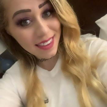 Kayla E LiVecche