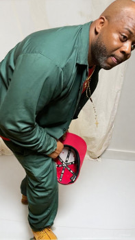 Tyrone  Simmons