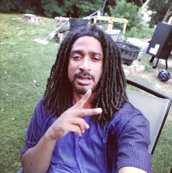 Marlon  Robinson