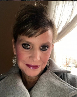 Julie L Mollette