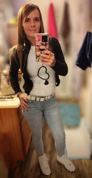 Brandy  Simcox