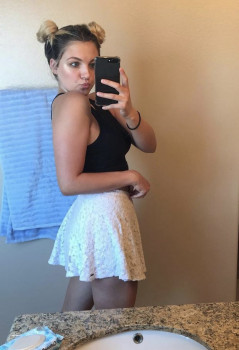 Lauren L Prescia