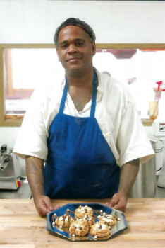 Michael Dewayne Carell