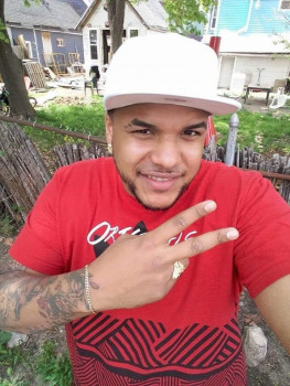 Roberto C. Leon